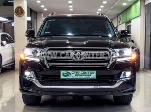 Xe Toyota Land Cruiser 4.6 V8 2019