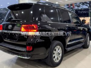 Xe Toyota Land Cruiser 4.6 V8 2019