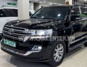 Xe Toyota Land Cruiser 4.6 V8 2019