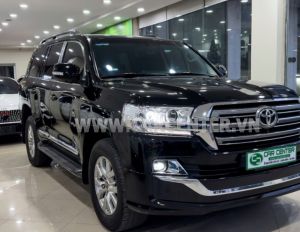 Xe Toyota Land Cruiser 4.6 V8 2019