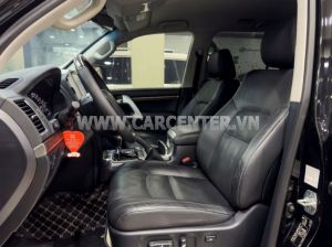 Xe Toyota Land Cruiser 4.6 V8 2019