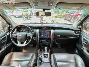 Xe Toyota Fortuner 2.7V 4x4 AT 2017