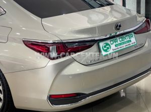 Xe Lexus ES 250 2018