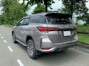 Xe Toyota Fortuner Legender 2.4L 4x2 AT 2022