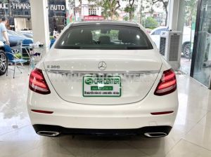 Xe Mercedes Benz E300 AMG 2019