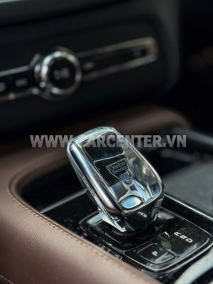 Xe Volvo XC90 Recharge T8 AWD 2021