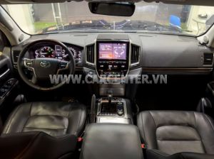 Xe Toyota Land Cruiser 4.6 V8 2019