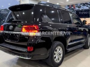 Xe Toyota Land Cruiser 4.6 V8 2019