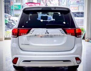 Xe Mitsubishi Outlander 2.0 CVT 2023