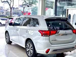 Xe Mitsubishi Outlander 2.0 CVT 2023