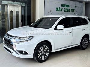 Xe Mitsubishi Outlander 2.0 CVT 2023