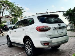 Xe Ford Everest Titanium 2.0L 4x4 AT 2019