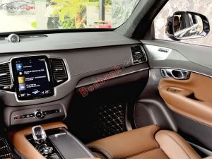 Xe Volvo XC90 Recharge T8 AWD 2021