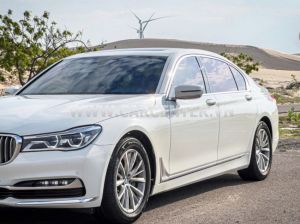 Xe BMW 730Li 2018