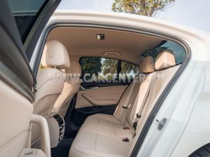 Xe BMW 520i 2023
