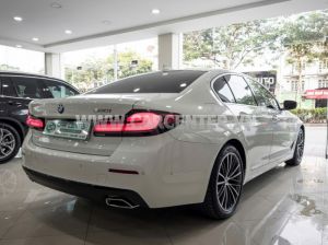 Xe BMW 520i 2023