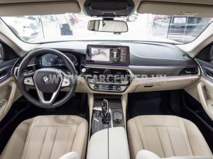 Xe BMW 520i 2023
