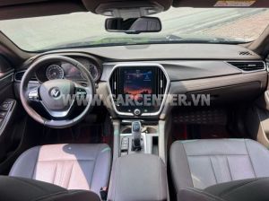 Xe VinFast Lux A 2.0 Base 2.0 AT 2021