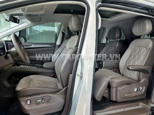 Xe Volkswagen Viloran Luxury 2024