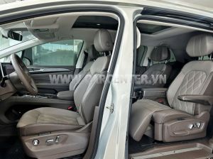 Xe Volkswagen Viloran Luxury 2024