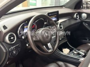 Xe Mercedes Benz GLC 300 4Matic 2017