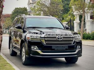 Xe Toyota Land Cruiser 4.6 V8 2019
