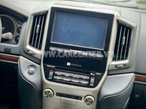 Xe Toyota Land Cruiser 4.6 V8 2019