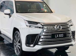 Xe Lexus LX 600 Urban 2023