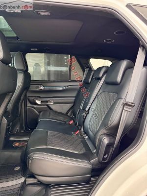 Xe Ford Everest Platinum 2.0L 4x4 AT 2025