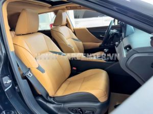 Xe Lexus ES 250 2023