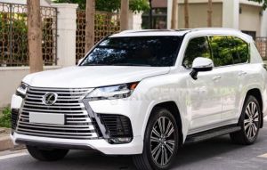 Xe Lexus LX 600 Urban 2023