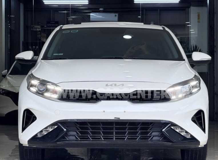 Kia K3 Luxury 1.6 AT 2024