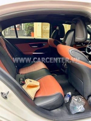 Xe Mercedes Benz C300 AMG 2022