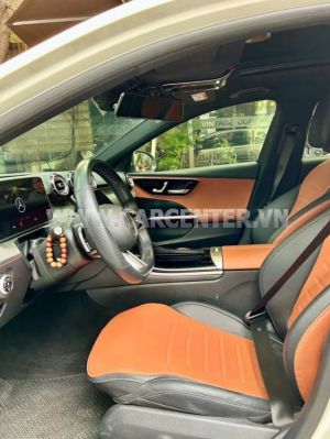 Xe Mercedes Benz C300 AMG 2022