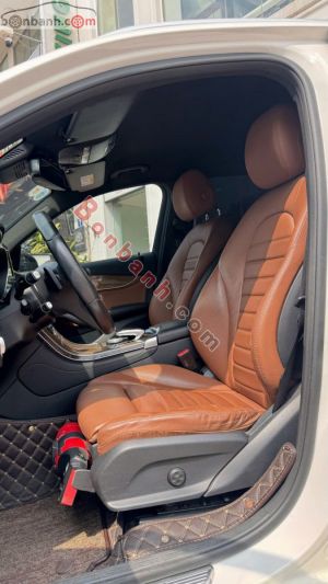 Xe Mercedes Benz GLC 250 4Matic 2017