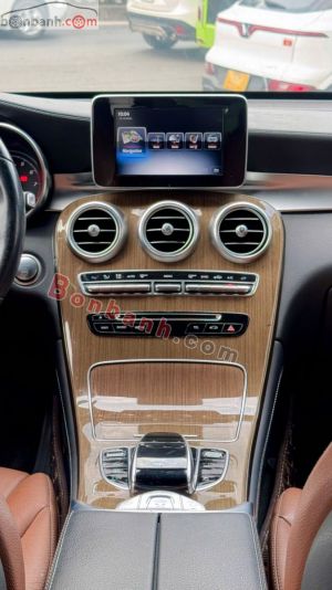 Xe Mercedes Benz GLC 250 4Matic 2017